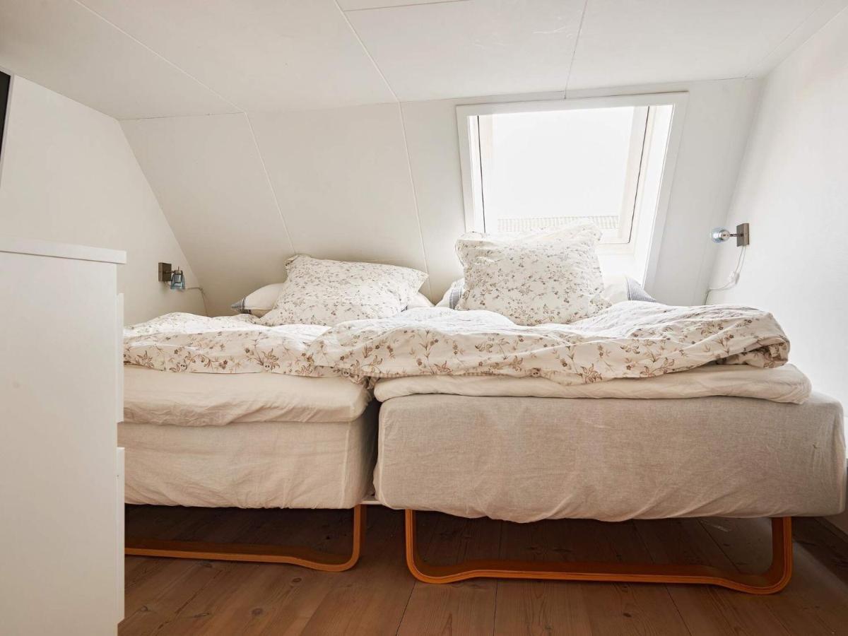 5 Person Holiday Home In AÅkirkeby Exterior foto